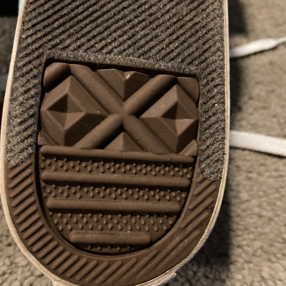 Converse - Picture 7 of 12
